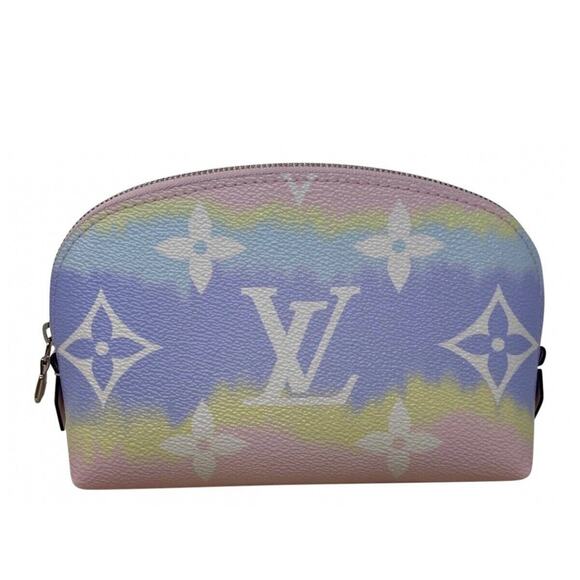 Louis Vuitton Monogram Giant LV Escale Pochette Cosmetic Cosmetic Pouch - Picture 2 of 10